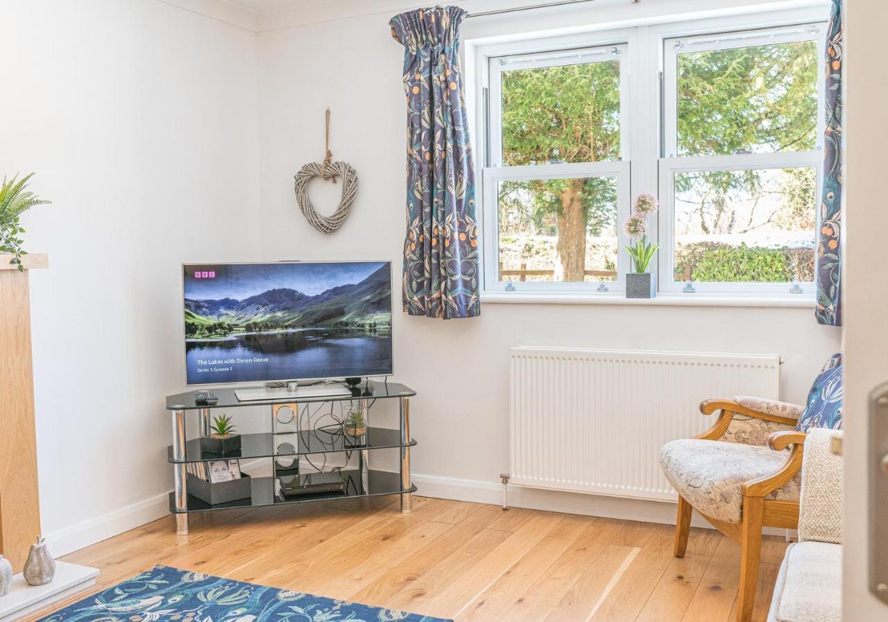 Riverside View Keswick  Exterior photo